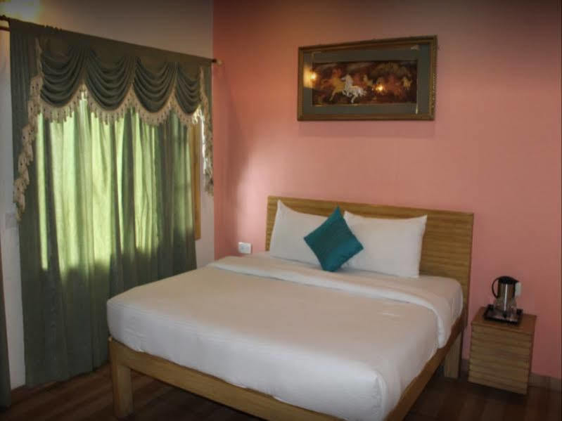Winnies Holiday Inn Kasauli Exterior photo